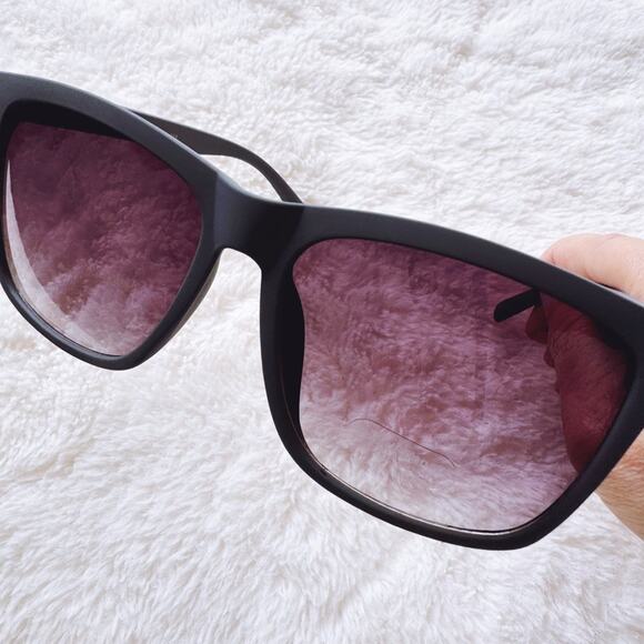 Otto Charcoal Angular Frame Sunglasses - Picture 4 of 11